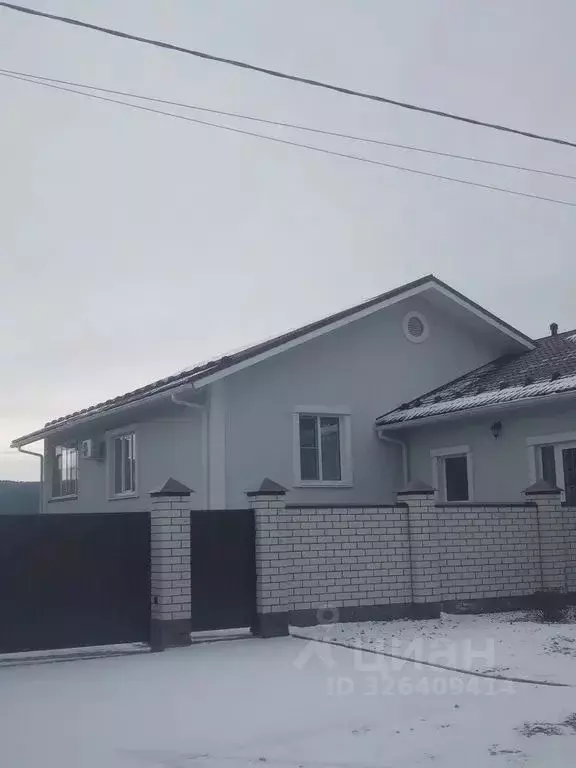 Дом в Алтайский край, Белокуриха Зимняя ул., 17 (120 м) - Фото 1