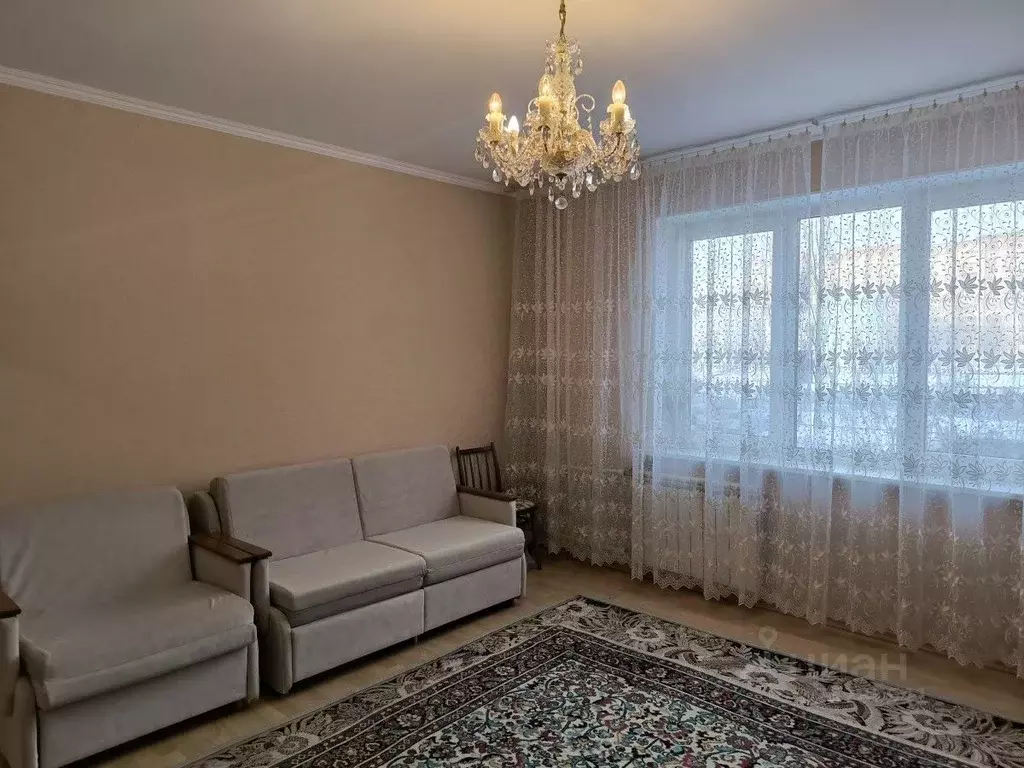 3-к кв. Омская область, Омск ул. 70 лет Октября, 20/2 (70.0 м) - Фото 1