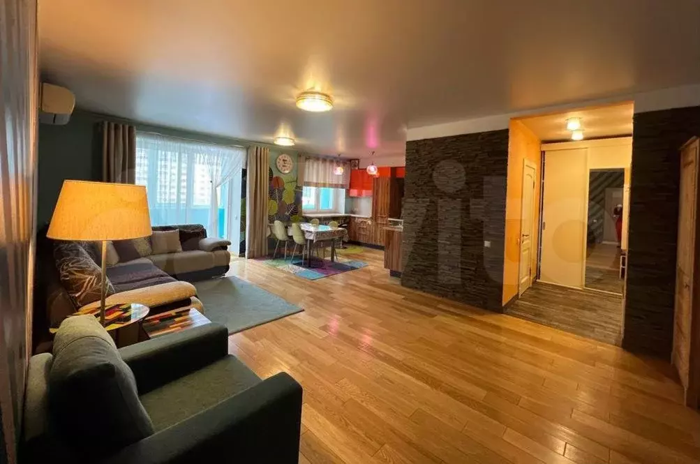 3-к. квартира, 110 м, 4/12 эт. - Фото 1