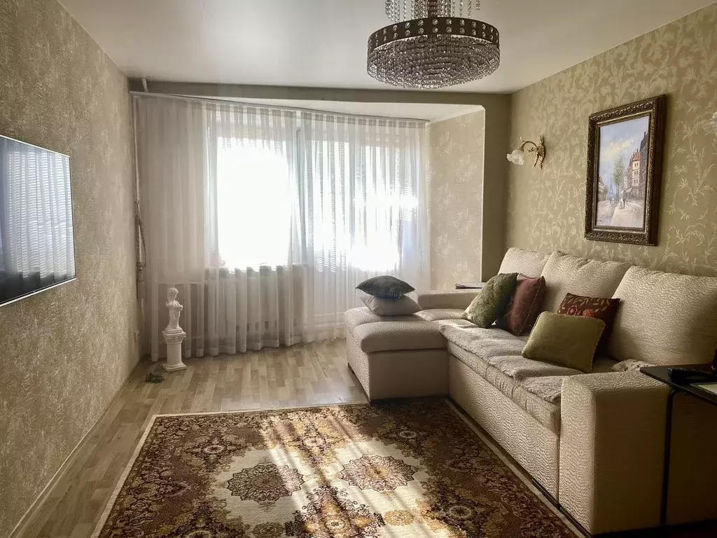 3-к кв. Ленинградская область, Кириши просп. Ленина, 28 (68.0 м) - Фото 1
