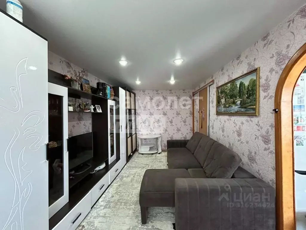 2-к кв. Алтайский край, Бийск ул. Ильи Мухачева, 109 (46.1 м) - Фото 0