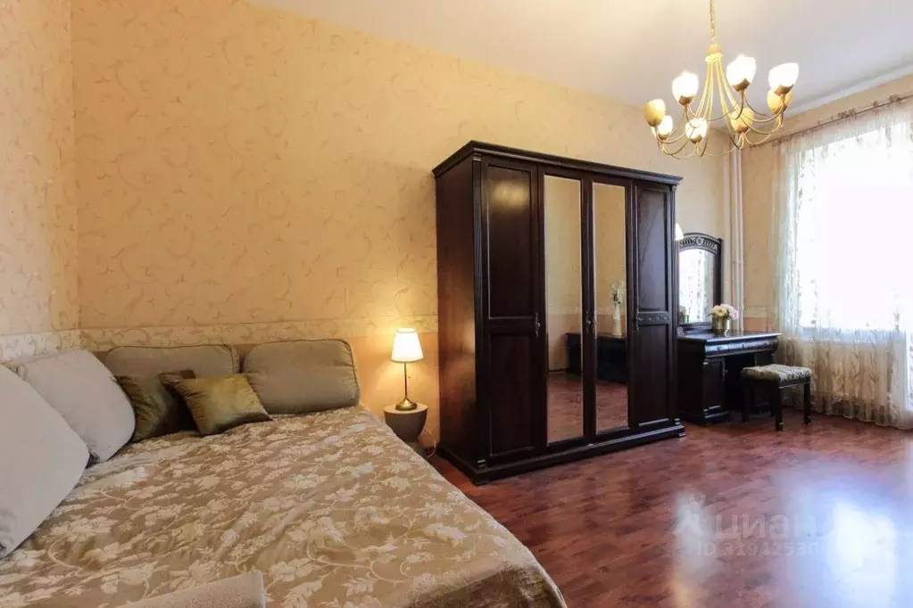 2-к кв. Санкт-Петербург Гжатская ул., 5к3 (67.1 м) - Фото 0