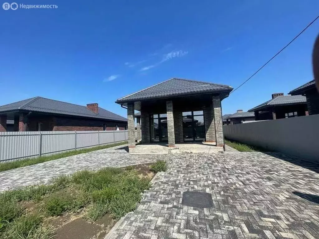 Дом в Смоленский муниципальный округ, село Талашкино (110 м) - Фото 2