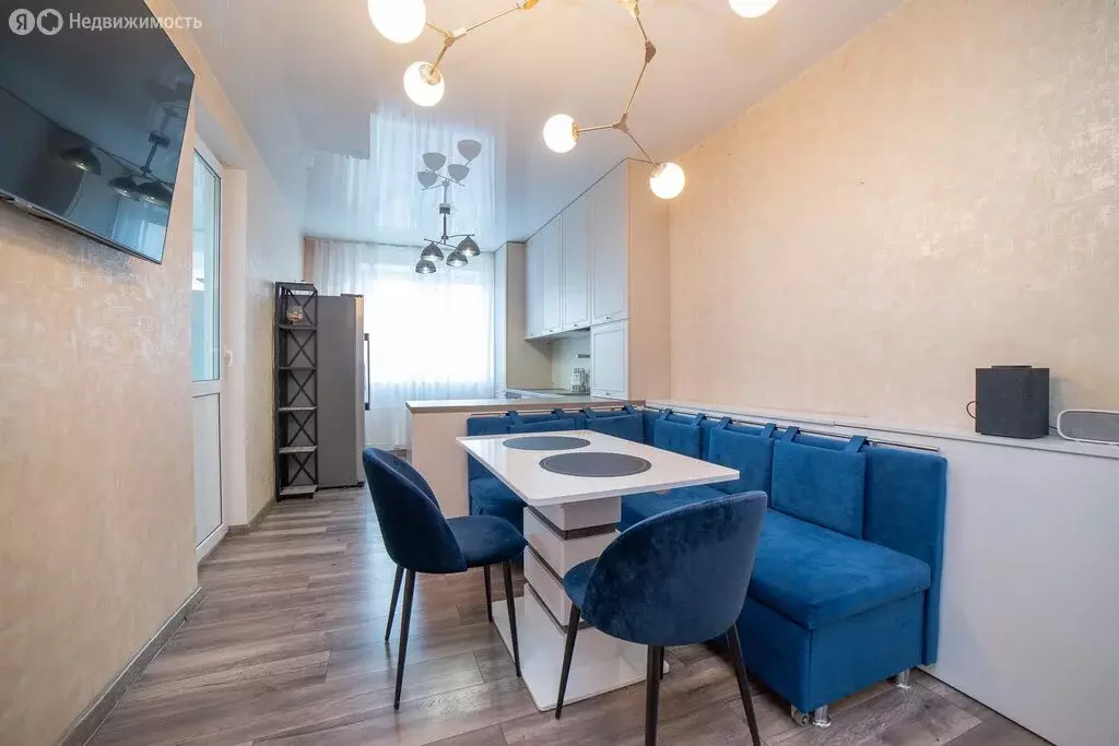 2-комнатная квартира: Екатеринбург, улица Барвинка, 45 (55.1 м) - Фото 1