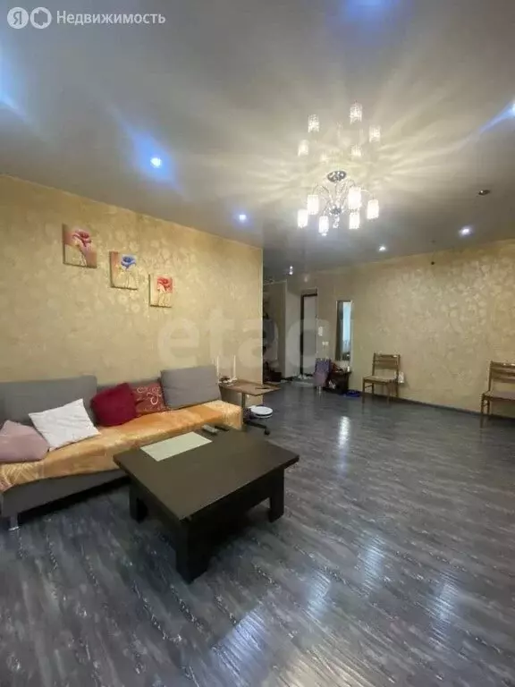 3-комнатная квартира: Аксай, улица Вартанова, 29 (60 м) - Фото 1