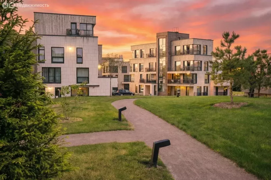 2-комнатная квартира: деревня Мистолово, Средний проспект, 9 (65.1 м) - Фото 2