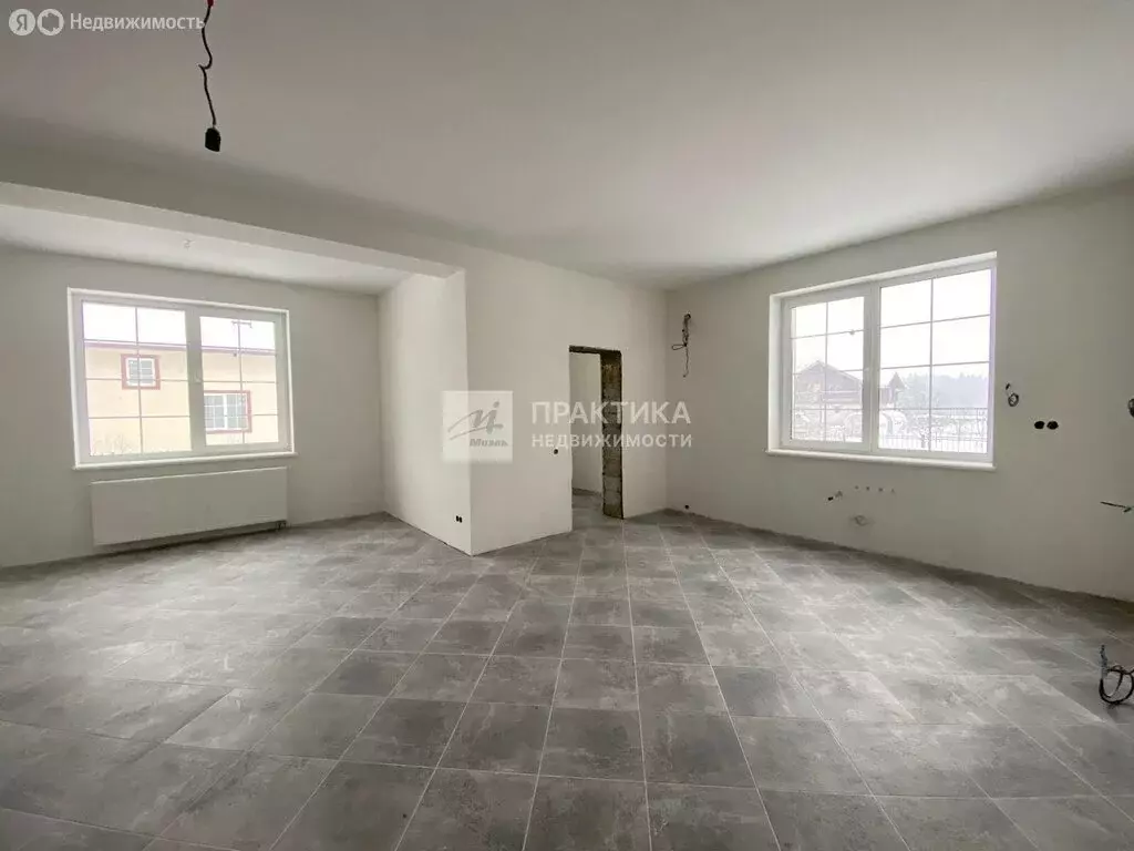 Дом в Одинцовский городской округ, СНТ Звенигорье, 42 (280 м) - Фото 1