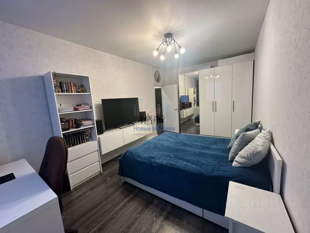 2-к кв. Санкт-Петербург ул. Оптиков, 34к2 (61.4 м) - Фото 0