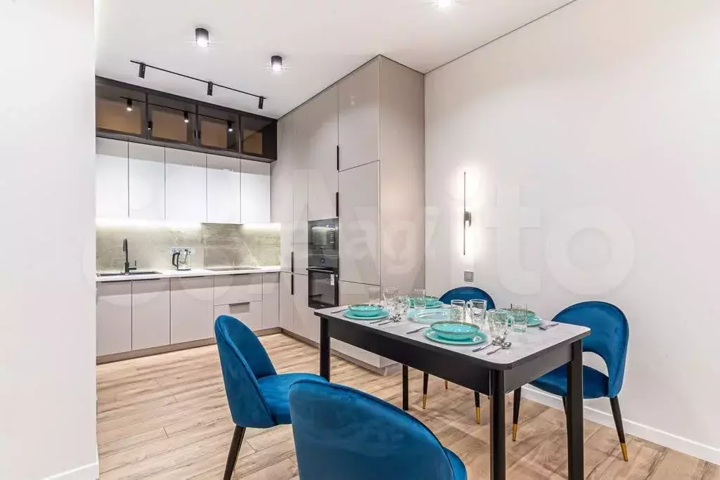2-к. квартира, 60 м, 16/19 эт. - Фото 0