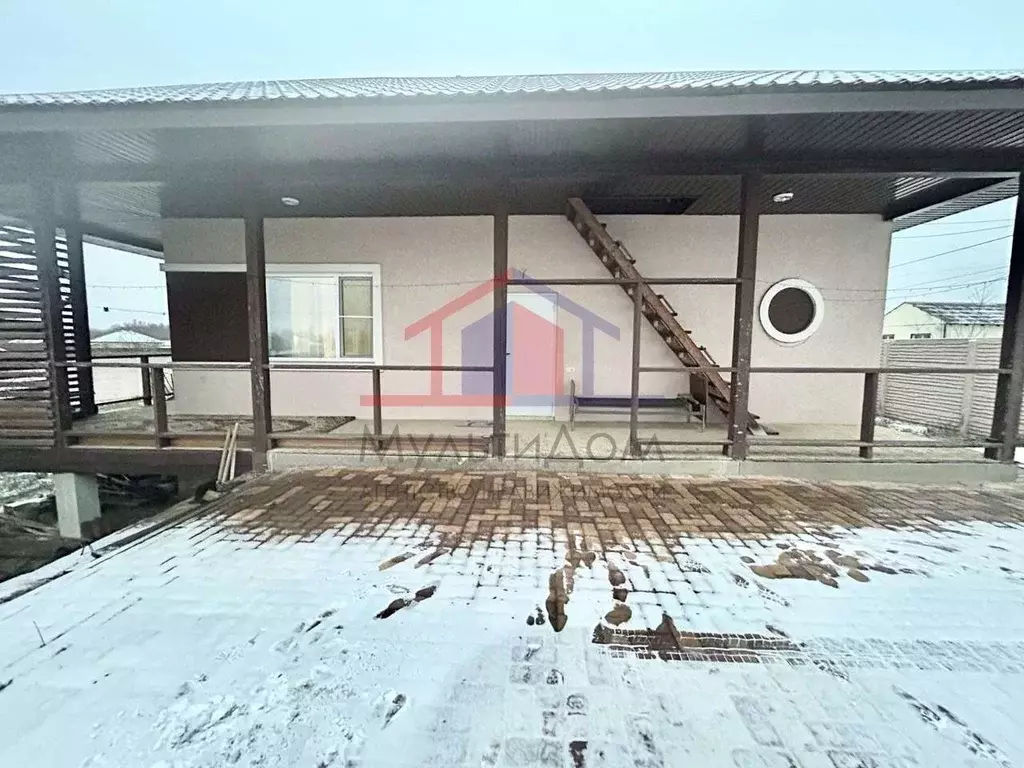 Дом в Белгородская область, Старооскольский городской округ, с. ... - Фото 1