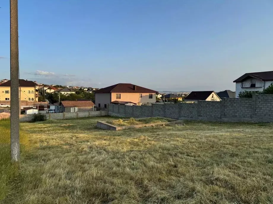 Участок в Крым, Симферопольский район, Молодежное пгт ул. Бирлик, 31 ... - Фото 1