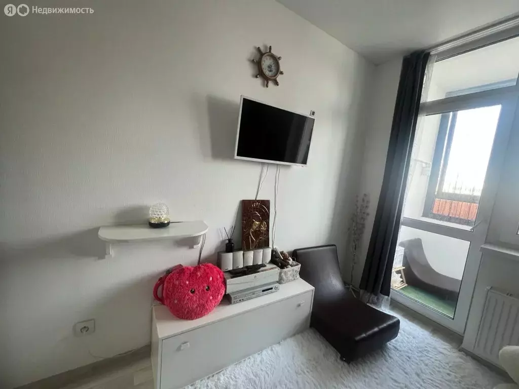 Квартира-студия: Екатеринбург, Хрустальногорская улица, 93 (18 м) - Фото 1