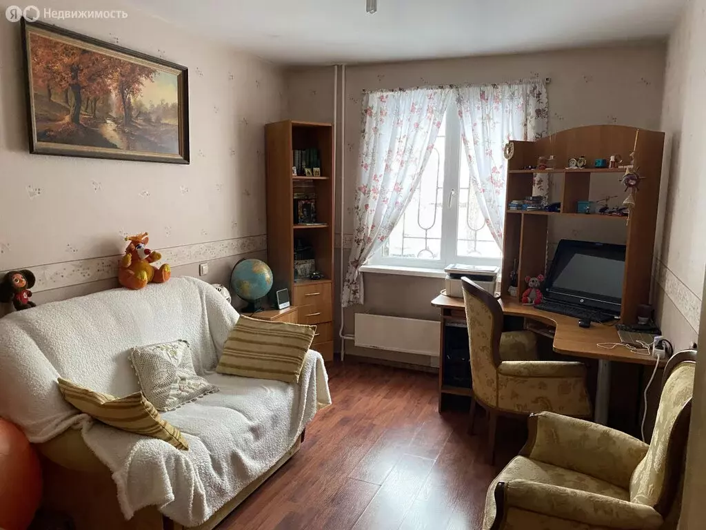 3-комнатная квартира: Екатеринбург, Трактовая улица, 9к2 (64.4 м) - Фото 1