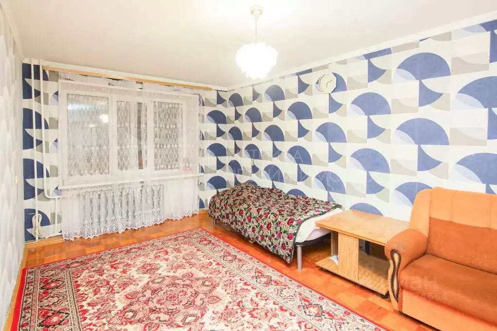 3-к кв. Тюменская область, Тюмень ул. Республики, 196 (58.0 м) - Фото 0