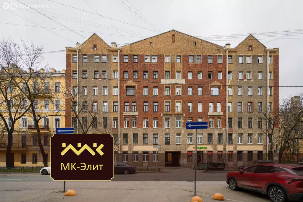 3-комнатная квартира: Санкт-Петербург, 12-я линия Васильевского ... - Фото 0