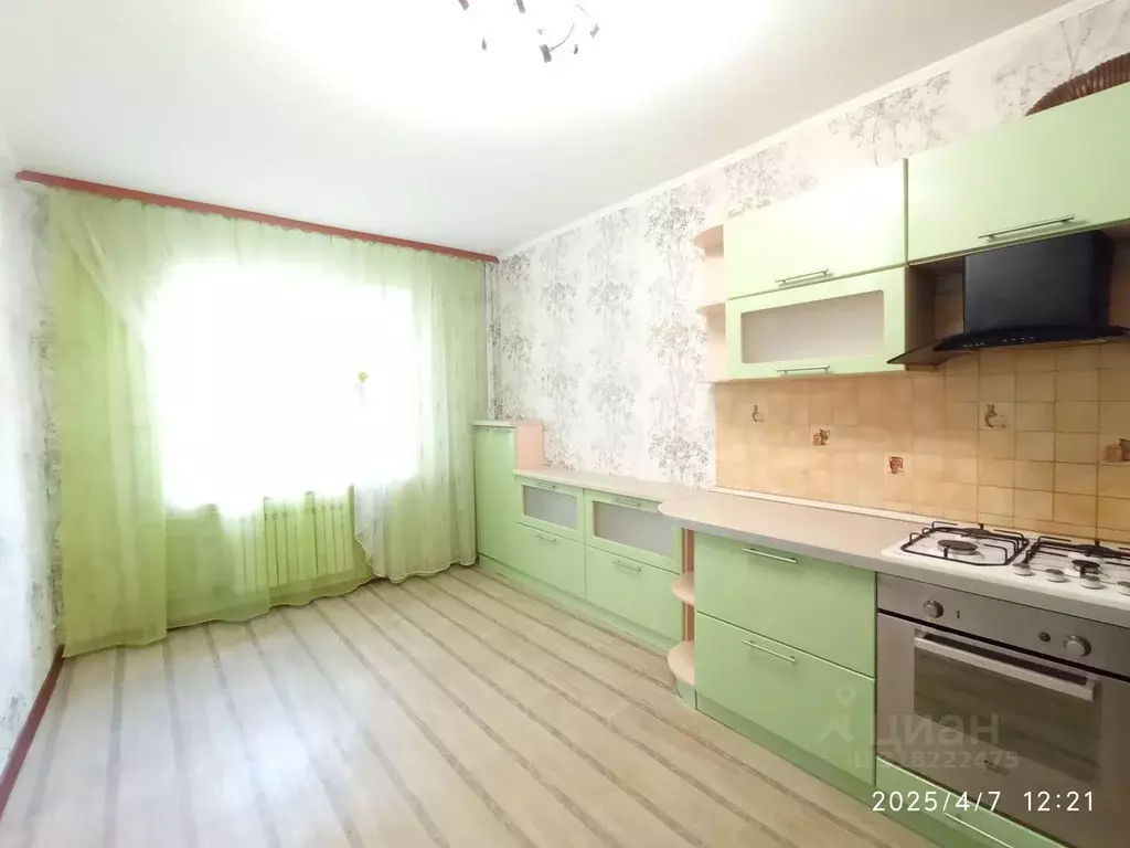 2-к кв. Саратовская область, Саратов ул. Имени П.Ф. Батавина, 17 (69.2 ... - Фото 1