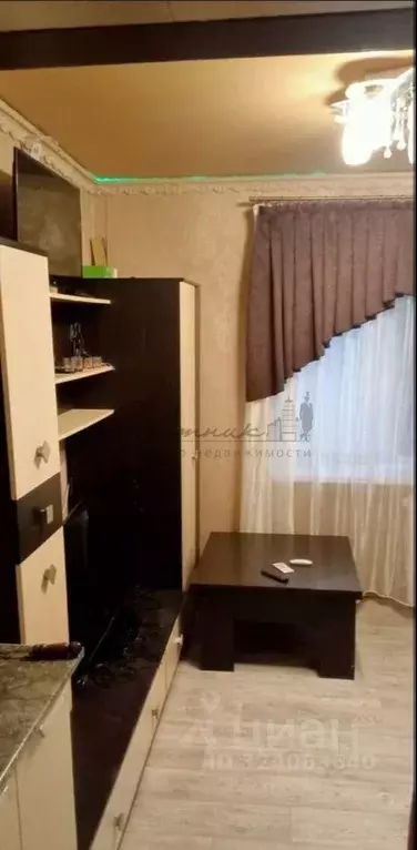 1-к кв. Белгородская область, Старый Оскол Интернациональный мкр, 12 ... - Фото 2