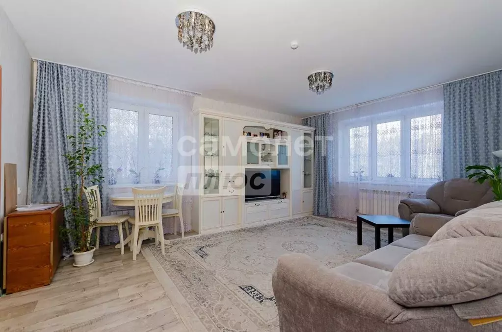 2-к кв. Челябинская область, Челябинск ул. Мусы Джалиля, 15 (68.0 м) - Фото 1