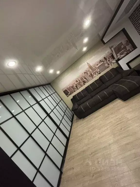 2-к кв. Саратовская область, Энгельс Тихая ул., 55 (80.9 м) - Фото 0