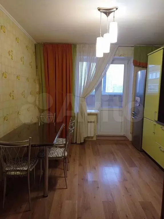 1-к. квартира, 37 м, 8/10 эт. - Фото 1