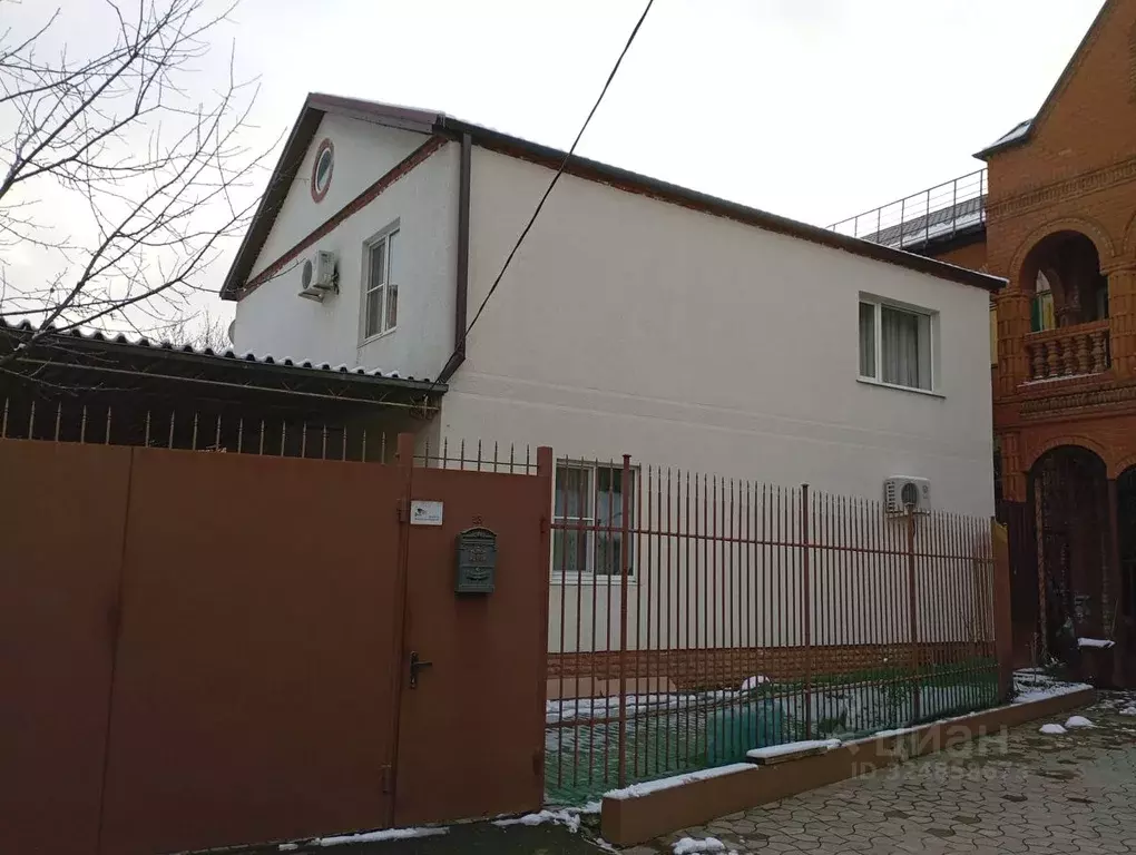 Дом в Краснодарский край, Краснодар Интернациональный бул., 13 (199 м) - Фото 1