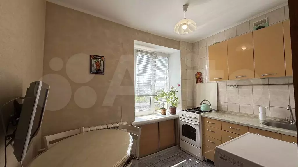 3-к. квартира, 58 м, 9/9 эт. - Фото 1