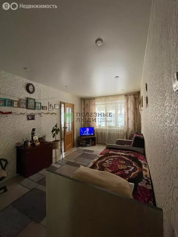 2-комнатная квартира: посёлок городского типа Атамановка, улица ... - Фото 1