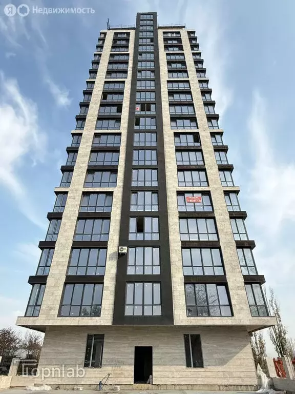 Квартира-студия: Нальчик, улица Лермонтова, 1 (65 м) - Фото 1