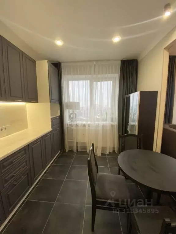 3-к кв. Брянская область, Брянск 2-й Советский пер., 7а (90.0 м) - Фото 1