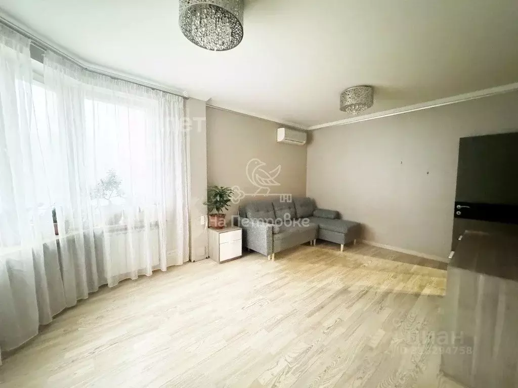 3-к кв. Москва ул. Архитектора Власова, 10 (70.7 м) - Фото 0