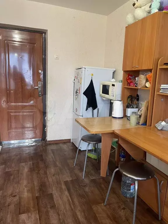 Комната 12,9 м в 8-к., 9/9 эт. - Фото 1