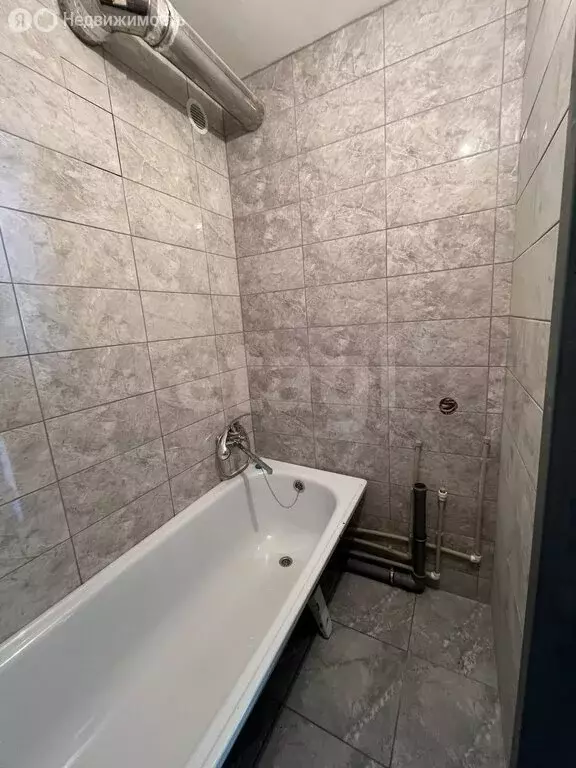 3-комнатная квартира: Раздольное, Красноперекопское шоссе, 17 (57.8 м) - Фото 2