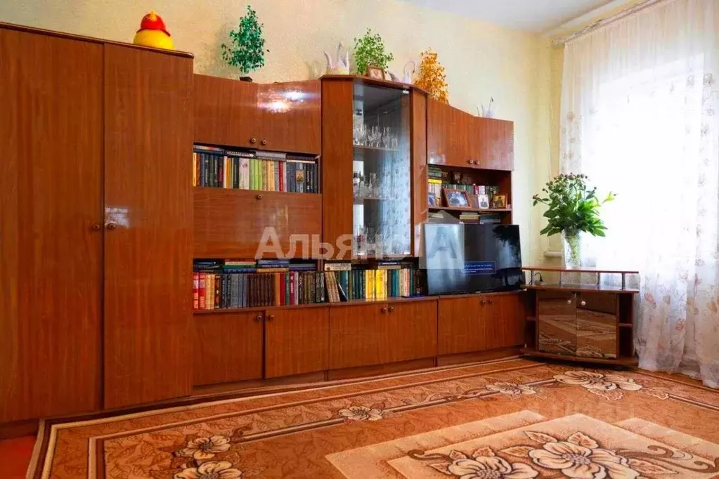 Дом в Краснодарский край, Усть-Лабинск ул. Зои Космодемьянской (100 м) - Фото 1