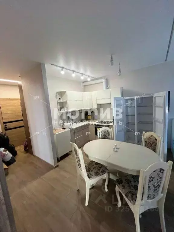 2-к кв. Тюменская область, Тюмень ул. Новоселов, 105 (56.2 м) - Фото 2