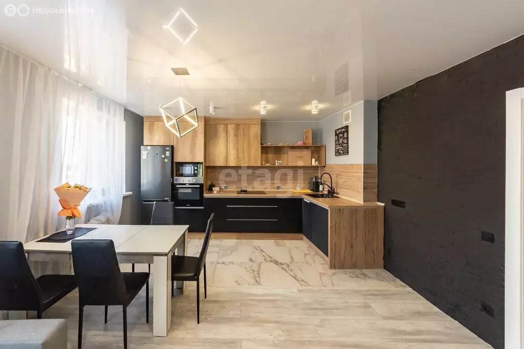 3-комнатная квартира: Тюмень, улица Пермякова, 79 (86.8 м) - Фото 1
