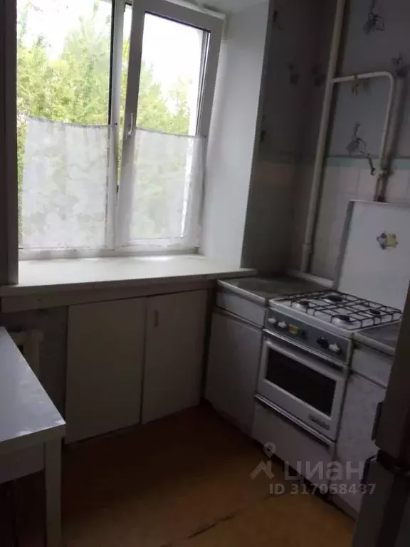 1-к кв. Владимирская область, Владимир ул. Кирова, 10 (30.0 м) - Фото 0
