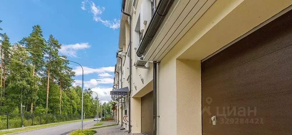 Таунхаус в Санкт-Петербург пос. Солнечное, ул. Средняя, 8к7 (220 м) - Фото 1