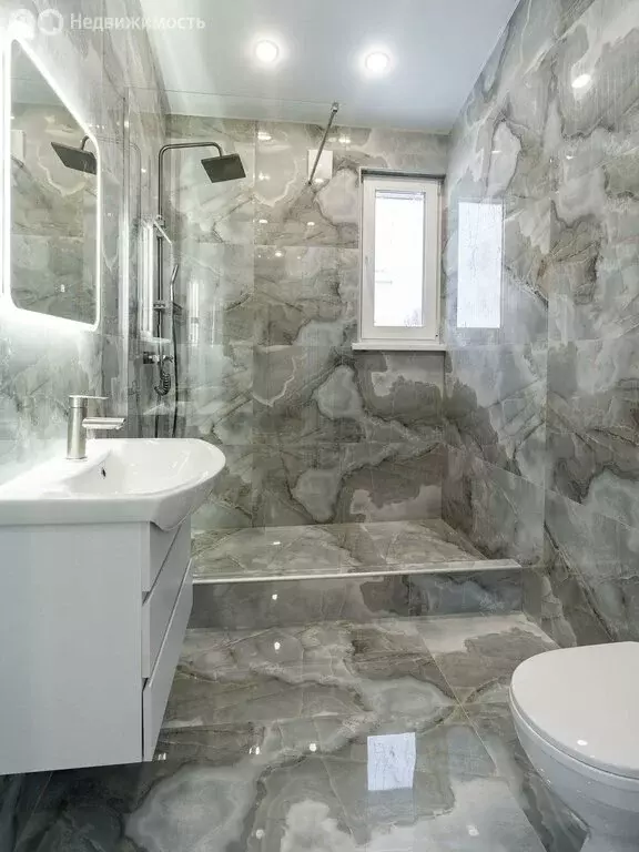 Дом в село Русско-Высоцкое, проезд Дружбы народов (107 м) - Фото 1