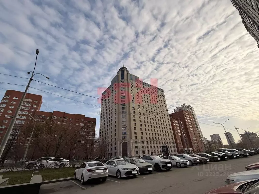 Офис в Свердловская область, Екатеринбург ул. Белинского, 83 (142 м) - Фото 0