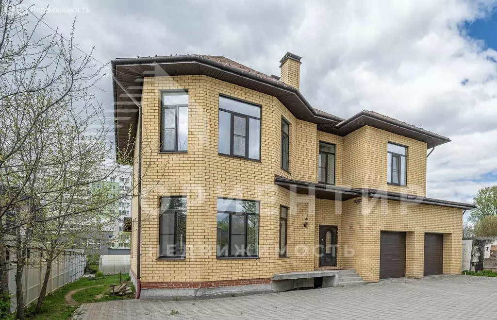 Дом в Верхняя Пышма, улица Металлургов, 24 (400 м) - Фото 0