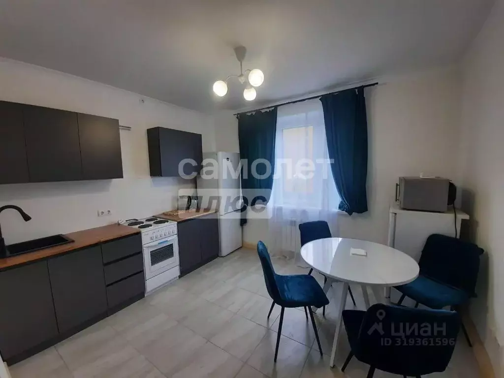 2-к кв. Москва ул. Кварцевая, 3к2 (75.5 м) - Фото 0