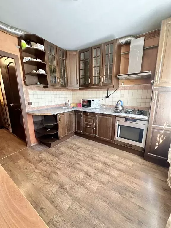 2-к. квартира, 55 м, 2/10 эт. - Фото 0