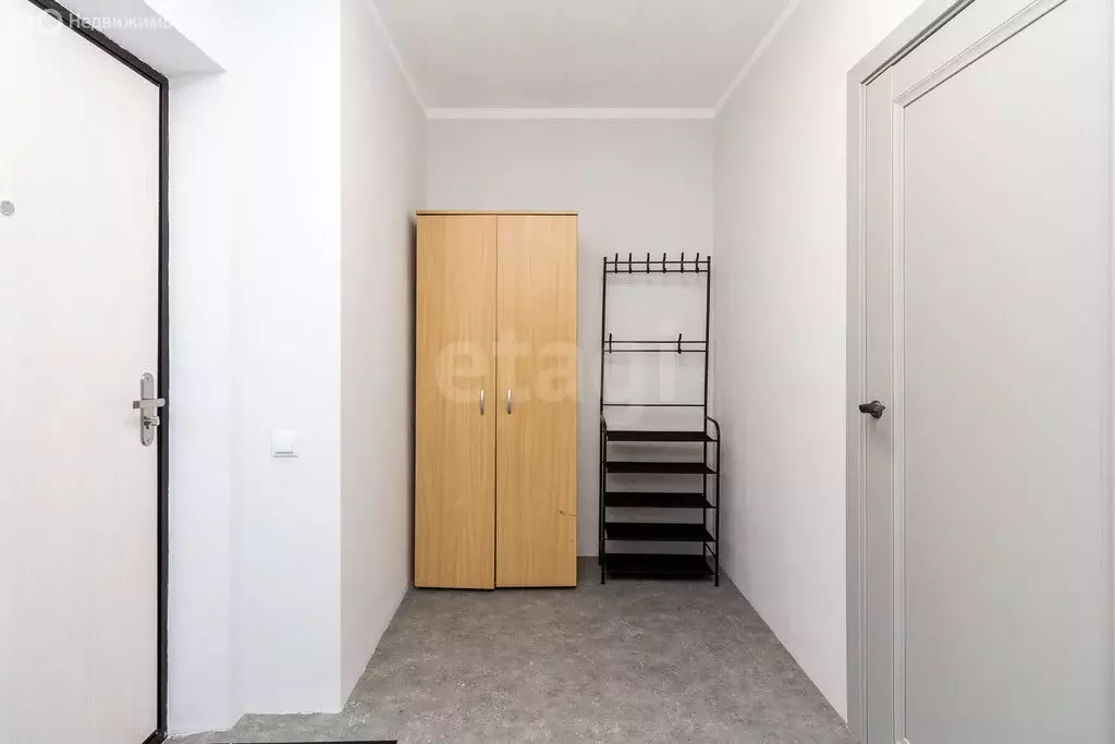 3-комнатная квартира: Тюмень, улица Анатолия Клиндюка, 6 (81.9 м) - Фото 1