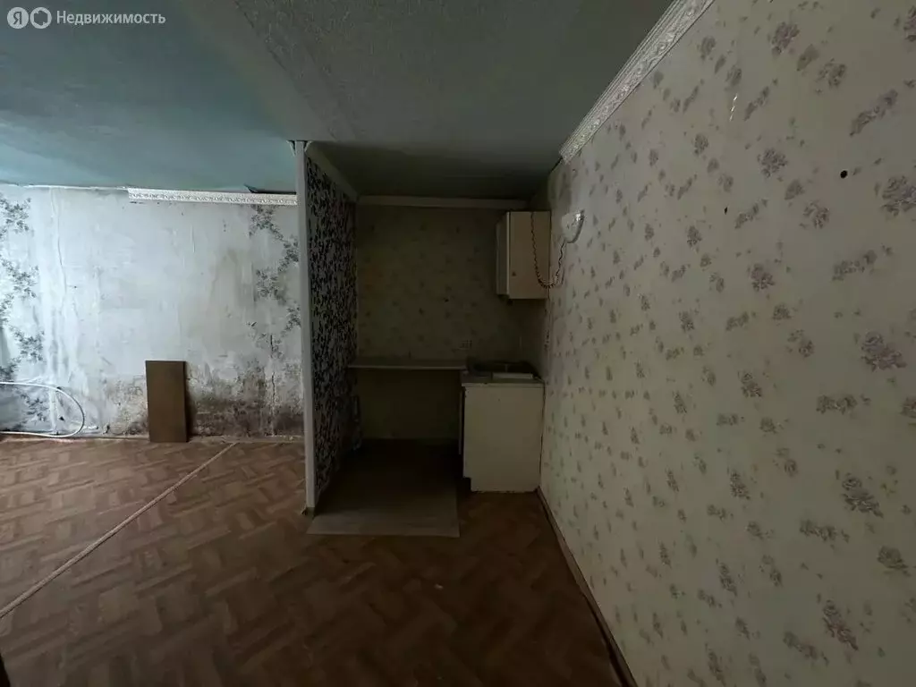 1к в 5-комнатной квартире (18 м) - Фото 2