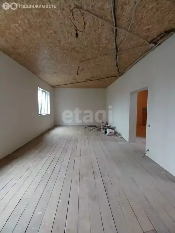 Дом в Алапаевск, улица Володарского (187.7 м) - Фото 1