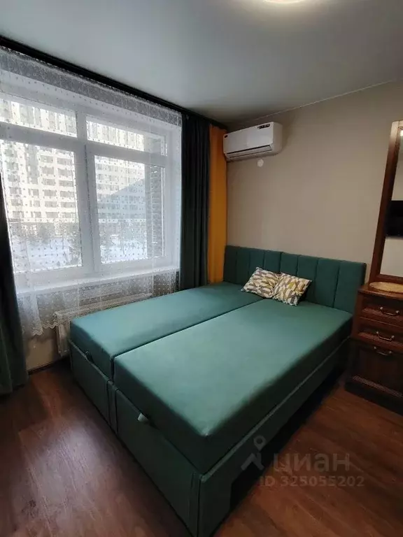 Студия Тюменская область, Тюмень Харьковская ул., 76 (30.0 м) - Фото 1