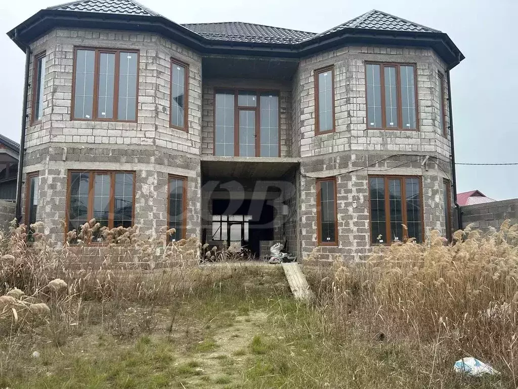 Дом в Дагестан, Махачкала ул. Персиковая, 33 (350 м) - Фото 1