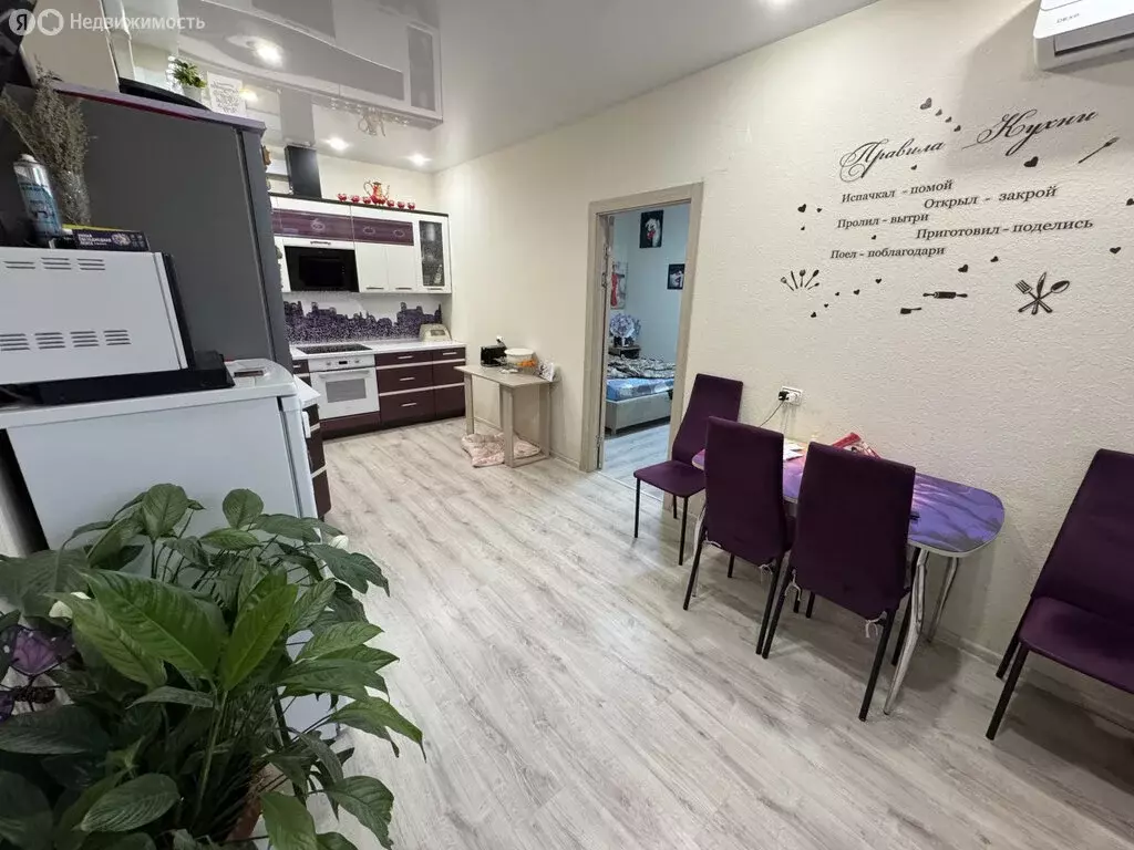 2-комнатная квартира: Верхняя Пышма, улица Алексея Латышова, 3 (58.9 ... - Фото 2