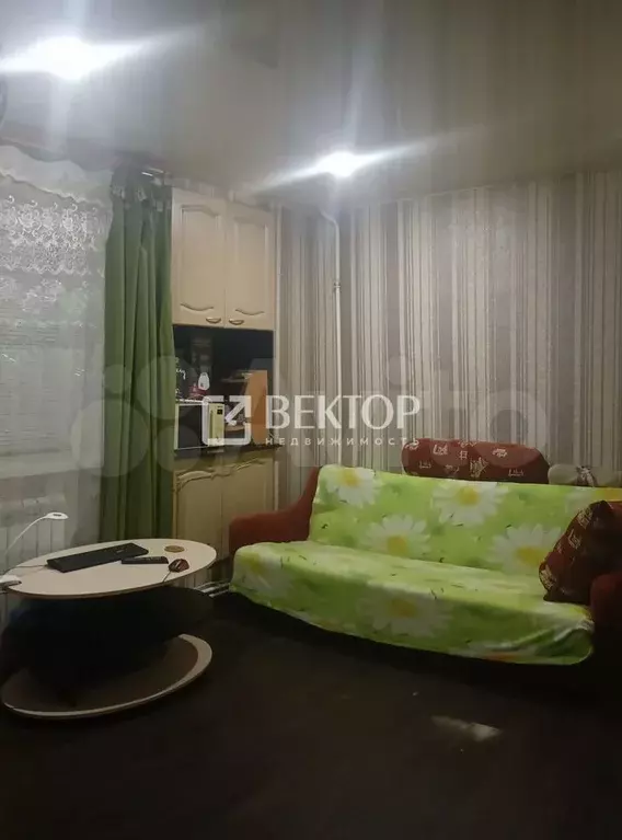 Комната 10 м в 1-к., 1/9 эт. - Фото 1