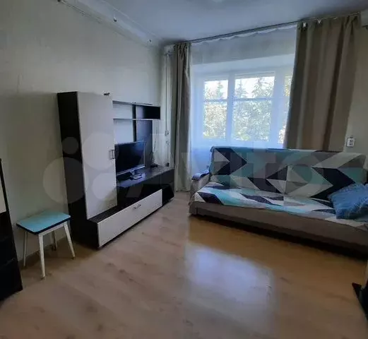 Комната 14 м в 3-к., 3/3 эт. - Фото 0